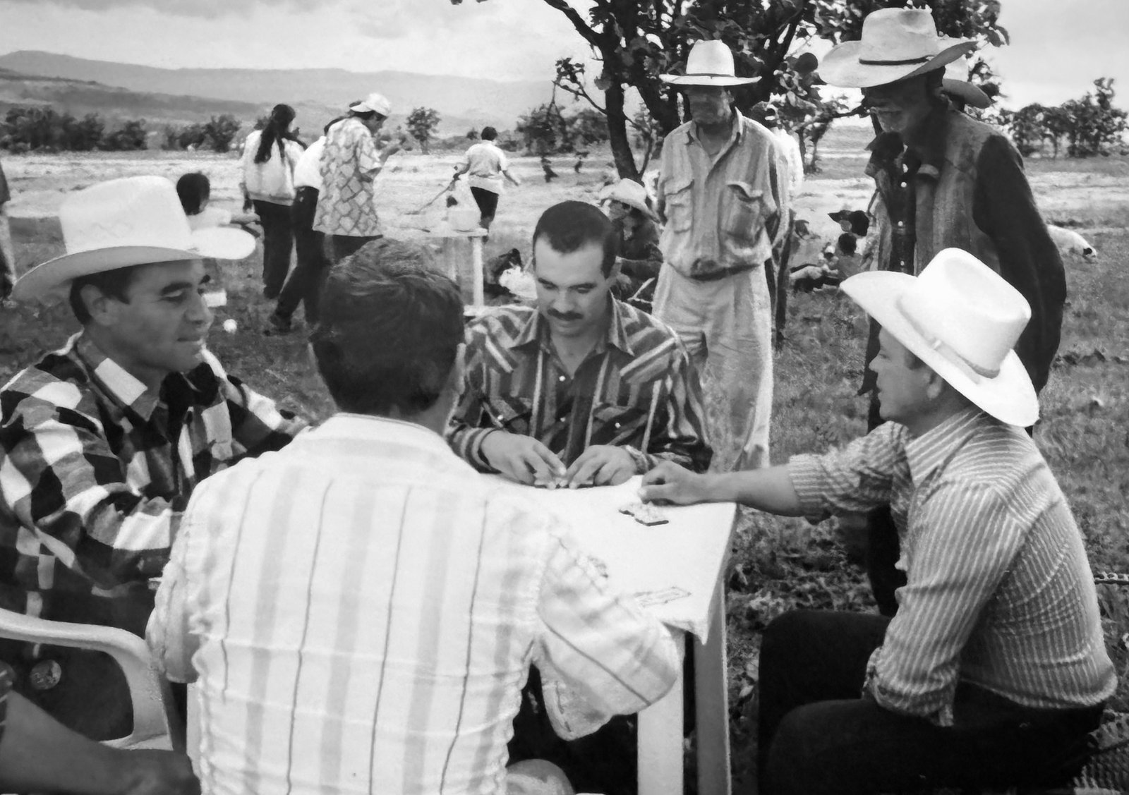 Family members gathering for a game outdoors in Zacatecas
